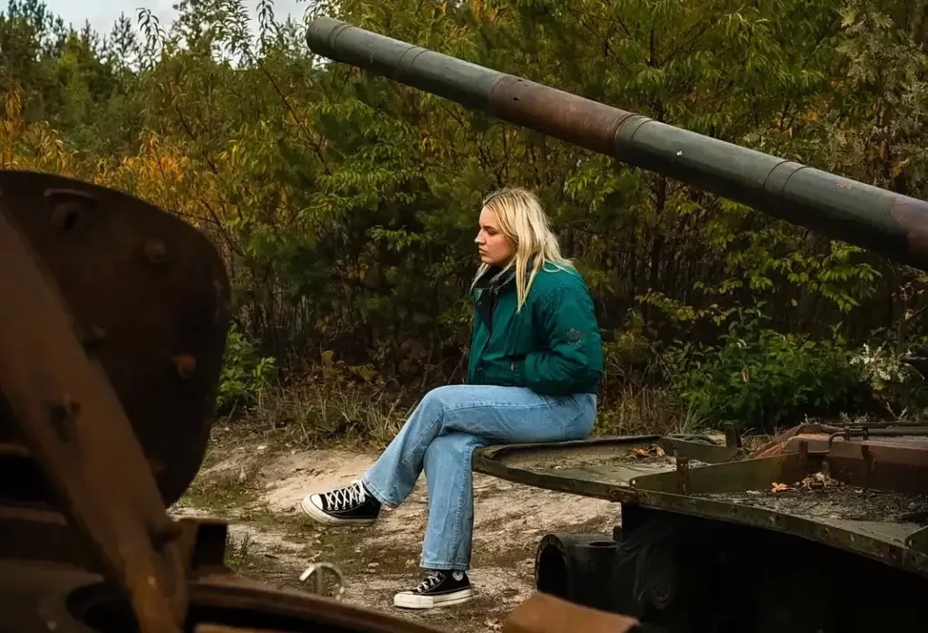 Kelsie Kimberlin Armageddon video clip biography page